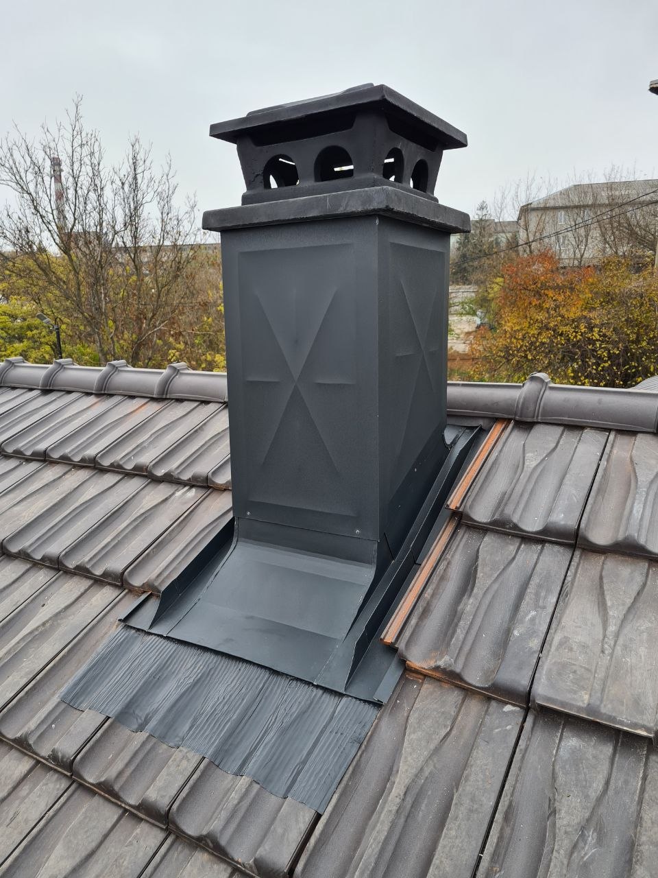 Modul metalic HidroProtect montat pe acoperis